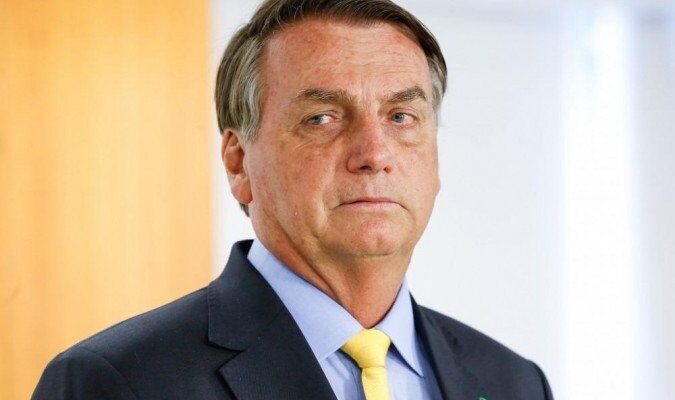 Bolsonaro diz que Moraes e corregedor do TSE estão fazendo uma “barbaridade”