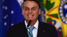 Bolsonaro protocola pedido de impeachment contra Alexandre de Moraes do STF