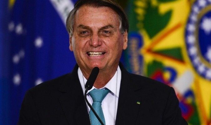 Bolsonaro protocola pedido de impeachment contra Alexandre de Moraes do STF