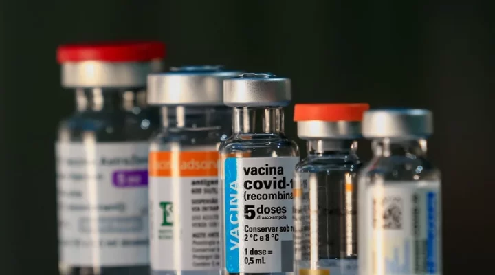 Vacina da Pfizer será produzida no Brasil a partir de 2022