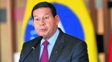 Após Bolsonaro ameaçar golpe, Mourão diz que “não vê clima” para impeachment