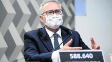 Relator da CPI, Renan Calheiros quer Bolsonaro indiciado por prevaricação no caso Covaxin