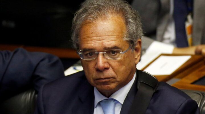 Plano de 10 anos do governo é continuar com privatizações, incluindo da Petrobras, diz Guedes