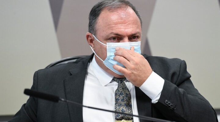 Ex-assessora da Saúde desiste de processar ex-mulher de Pazuello