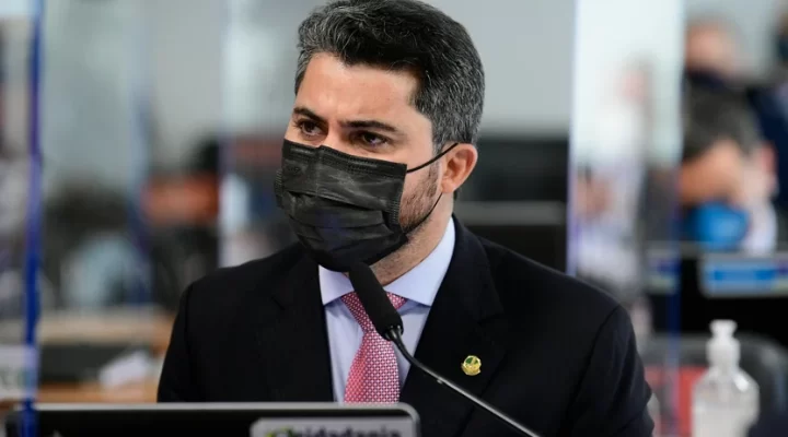 Assessor de Marcos Rogério é alvo da PF; senador diz que vai exonerá-lo