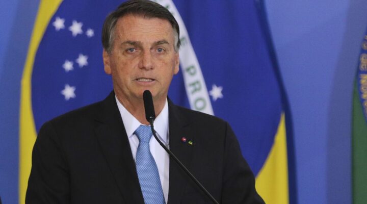 Presidente sanciona projeto que revoga Lei de Segurança Nacional