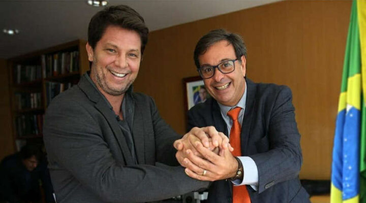 Em discussão, Bolsonaro mandou Mario Frias e ministro ‘calarem a boca’, diz jornal