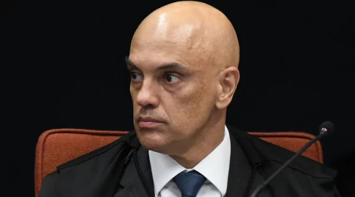 Moraes proíbe bolsonaristas de ligar Lula a PCC e ao caso Celso Daniel