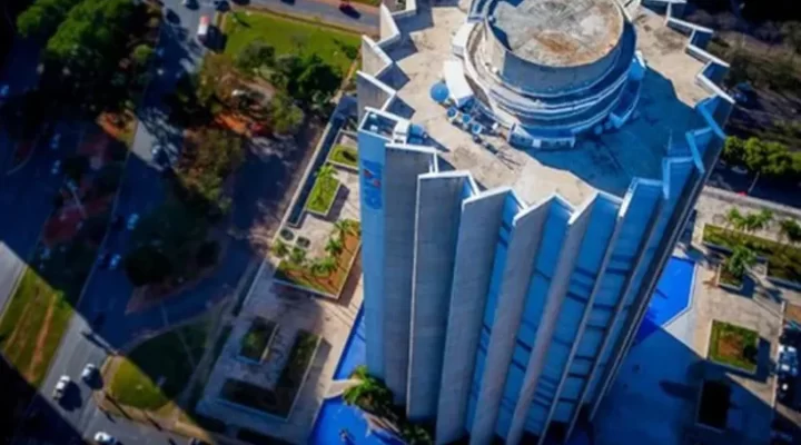 Diretor da Caixa é encontrado morto na sede do banco, em Brasília