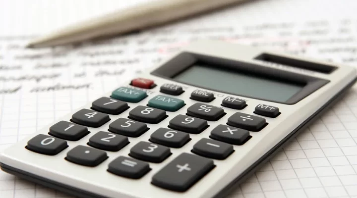 Focus: mercado reduz estimativa de inflação para 7,30%