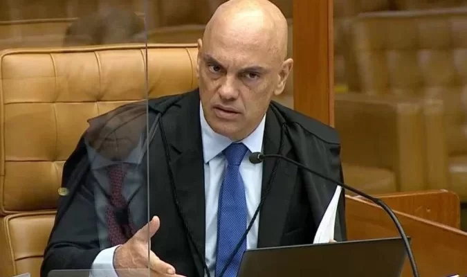 Moraes determina bloqueio das contas bancárias de empresários bolsonaristas