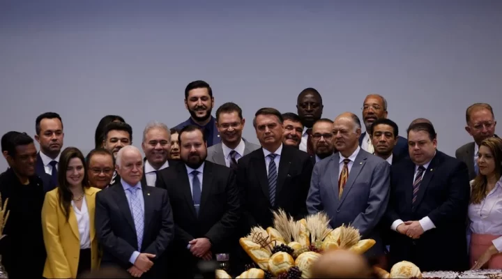 Governo amplia isenção tributária a pastores
