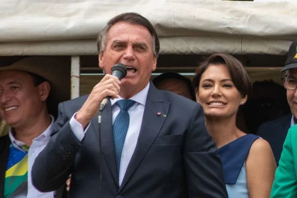 Vitória de Bolsonaro no primeiro turno não pode ser descartada