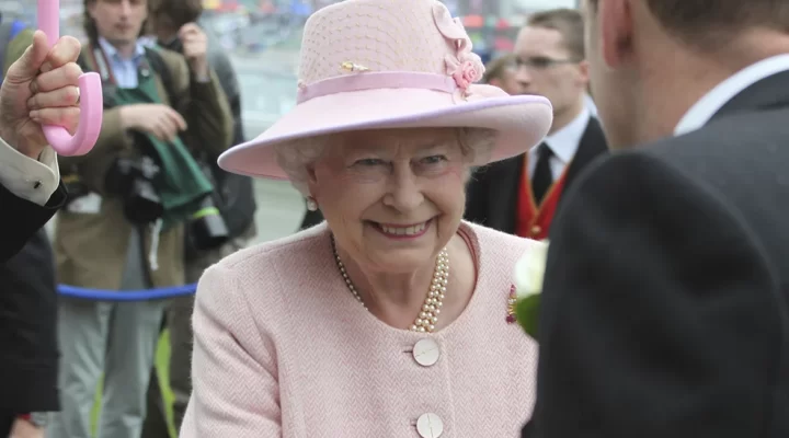 Urgente: Rainha Elizabeth II morre aos 96 anos