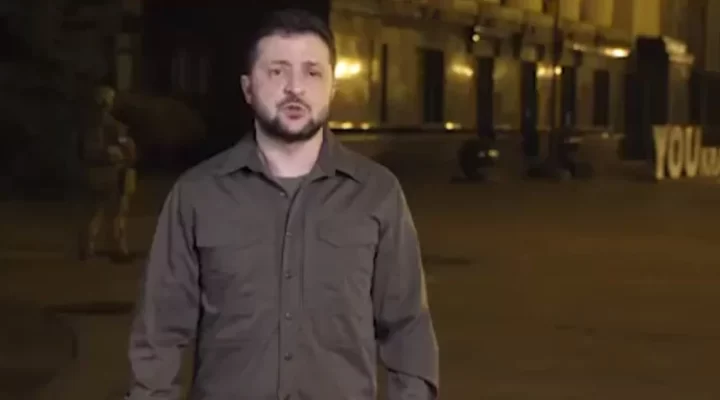Zelensky sofre acidente de carro