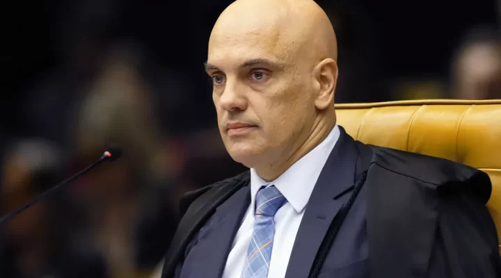 Após militares falarem em ‘checagem paralela’, reunião entre Moraes e Defesa é cancelada