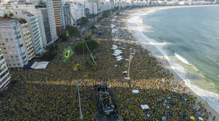 7 de Setembro é marcado por multidões pró-Bolsonaro em Brasília, Rio e São Paulo