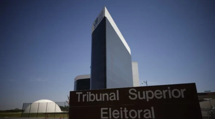 Urgente: TSE exonera servidor responsável por inserções da propaganda eleitoral