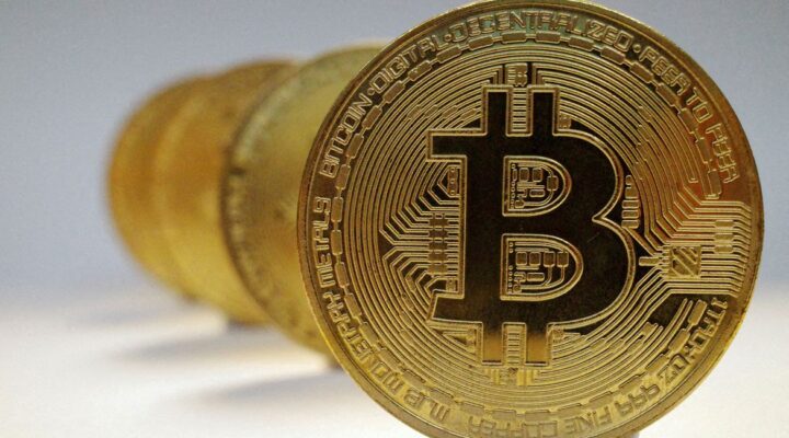 Câmara aprova projeto que regulamenta criptomoeda