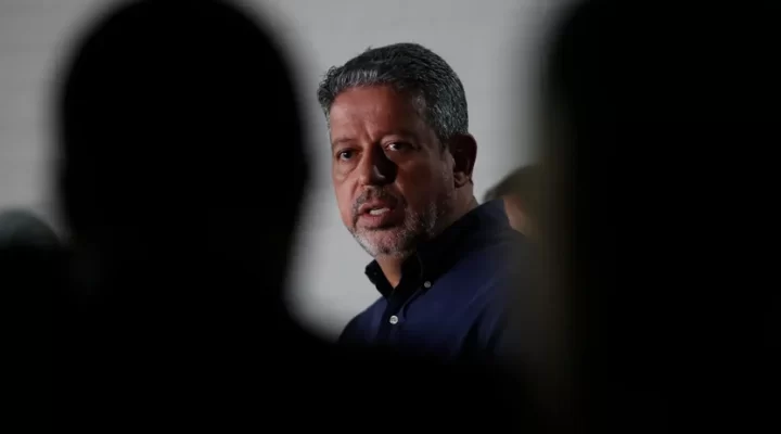 Decisão de Cármen Lúcia atrapalha planos de Lira envolvendo orçamento secreto
