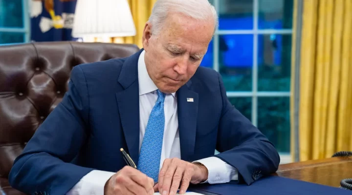 Biden, sobre reeleição: “Nossa intenção é concorrer novamente”