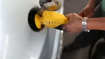 Redução no preço do diesel e gasolina para distribuidoras começa nesta quarta (7)