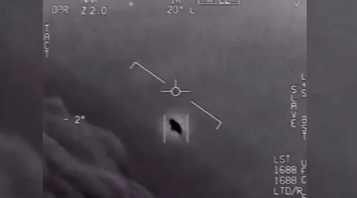 Opinião: OVNIs no espaço aéreo americano podem indicar um problema maior do que imaginado