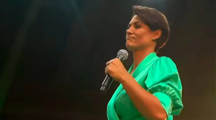 Michelle sobre assumir PL Mulher: “Estou aqui disposta a aprender”