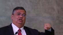 Dino pede para Polícia Federal apurar denúncias contra a Abin