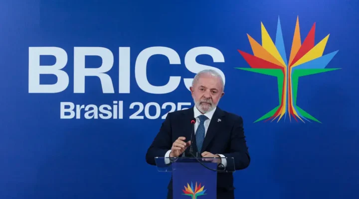 BRICS se posiciona contra sanções unilaterais e busca fortalecer comércio interno em cúpula virtual